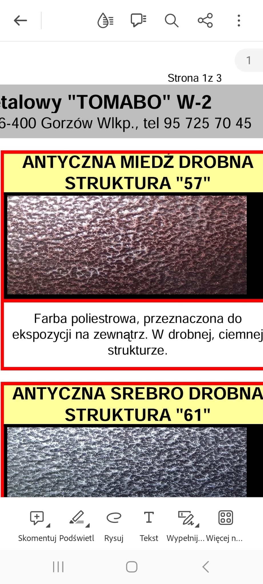 Prezentacja tekstury farby poliestrowej w odcieniu antycznej miedzi i srebra o drobnej strukturze, przeznaczonej do ekspozycji na zewnątrz, z palety firmy TOMABO.