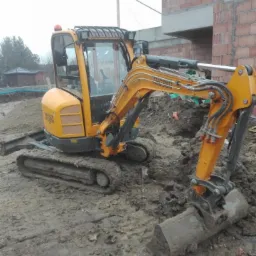 Usługi minikoparką Cat. Drenaże, podłacza prądu, wody, Fundamenty Wybużenia Itp. Zapraszam