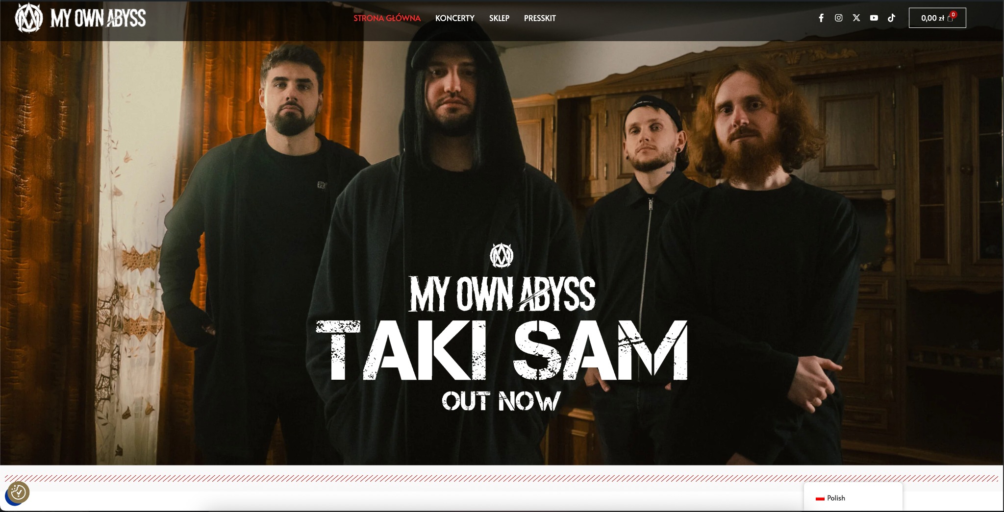 Strona internetowa zespołu muzycznego My Own Abyss, prezentująca czterech członków zespołu na tle scenografii wnętrza z meblami w stylu vintage.