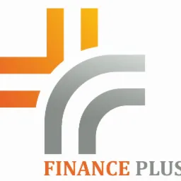 Logo Finance Plus: pomarańczowo-szary symbol graficzny i nazwa firmy w kolorze pomarańczowym. Usługi finansowe w Warszawie.