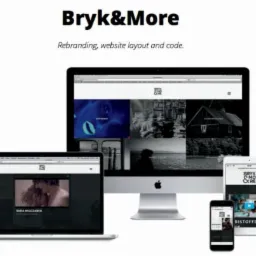 Prezentacja responsywnego designu strony Bryk&More na ekranach: monitora, laptopa, tabletu i smartfona. Widoczne logo i układ strony w różnych rozdzielczościach.