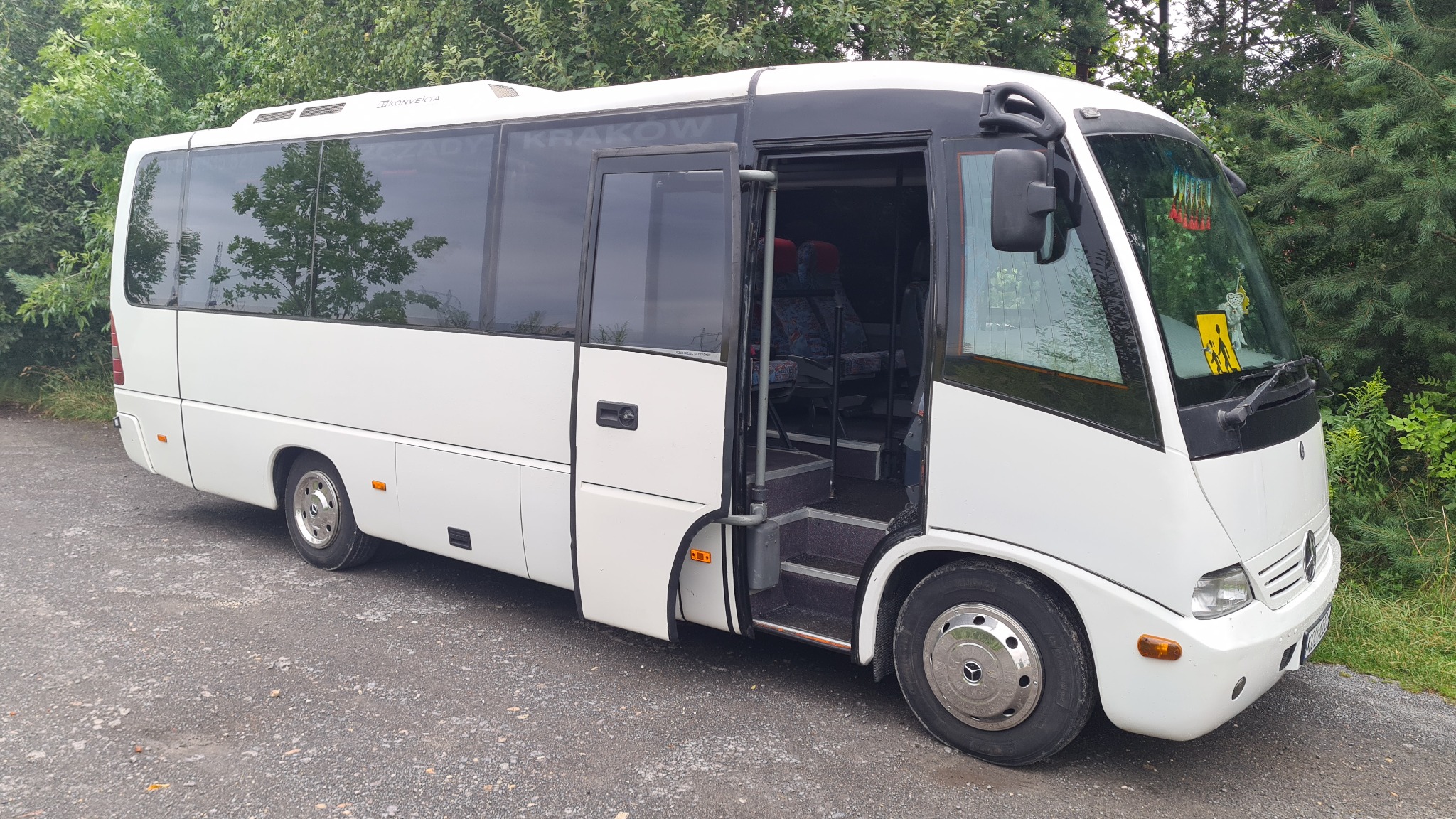 Mercedes Medio 30 miejsc,klimatyzacja siedzenia rozkładane,podnóżki,Tv