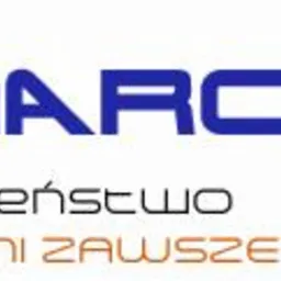 Grafika z nazwą firmy Marcinbus, hasłem 'Komfort i bezpieczeństwo' oraz numerem telefonu. W tle symbol drogi i gwiazdki układające się w okrąg.