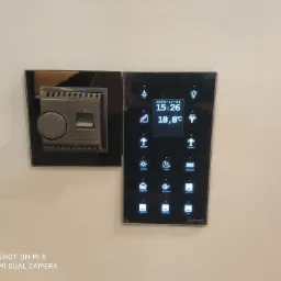 połączenie paneli szklanych z autowatyką istniejącą