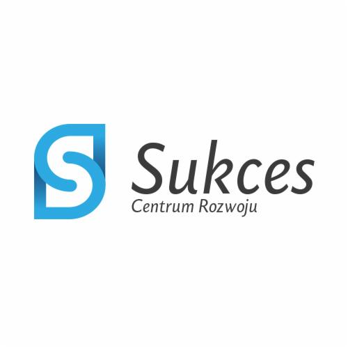 Logo 'Sukces Centrum Rozwoju' z niebieskim symbolem 'S' po lewej stronie. Minimalistyczny design na białym tle.