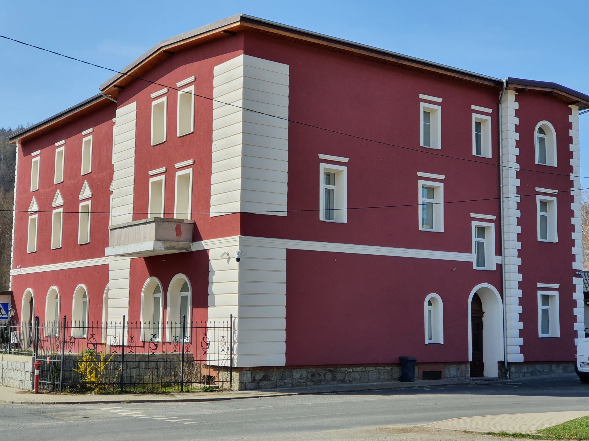 Remont elewacji w Piechowicach