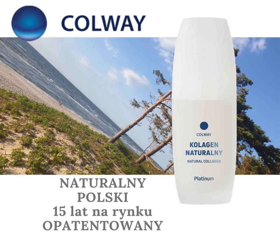 Biała butelka kolagenu naturalnego marki Colway na tle morskiego krajobrazu z plażą, drzewami i błękitnym niebem.