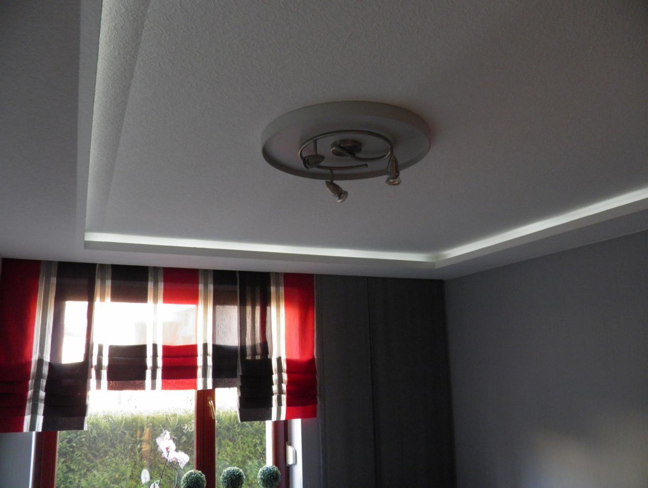 Sufit z podświetleniem LED