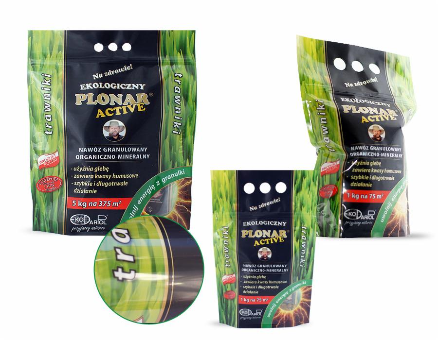 Seria toreb z ekologicznym nawozem granulowanym Plonar Active do trawników, z widocznymi informacjami o składzie i dawkowaniu, na białym tle.