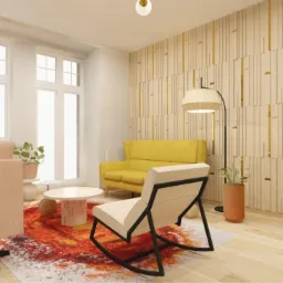 Wizualizacja jasnego salonu z żółtą sofą, beżowym fotelem bujanym na wzorzystym dywanie, dekoracyjną ścianą z drewnianych paneli z złotymi wstawkami i dużymi oknami.