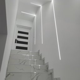 DECO STREFA Sebastian Rum - Wybitny Glazurnik Prudnik