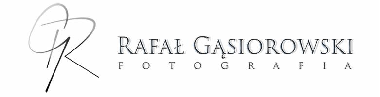 Eleganckie logo fotografa Rafała Gąsiorowskiego z inicjałami 'RG' i napisem 'Fotografia' w stonowanej kolorystyce na jasnym tle.