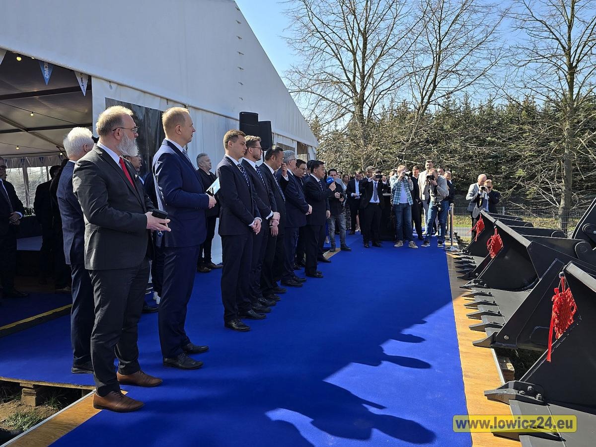 hala namiotowa wkopanie kamienia węgielnego