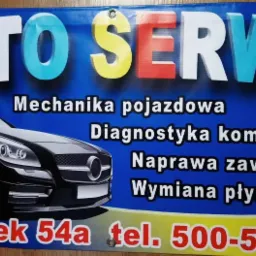 Baner reklamowy warsztatu samochodowego z czarnym autem, adresem i numerem telefonu.