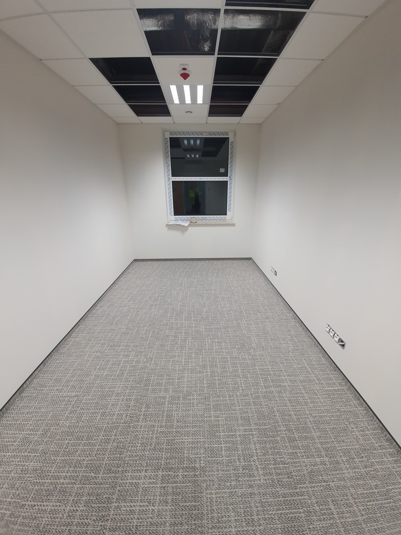 Montaż wykładzin dywanowych