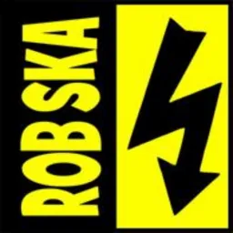 Żółto-czarny znak ostrzegawczy z symbolem błyskawicy i napisem 'RobSka' w pionie, na czarnym tle. Grafika informacyjna o zagrożeniu elektrycznym.