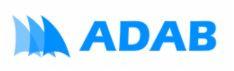 Błękitne logo firmy ADAB z trzema stylizowanymi żaglami po lewej, umieszczone na białym tle. Grafika wektorowa.