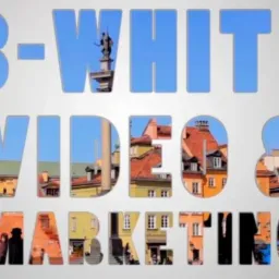 Grafika z napisem 'B-WHITE VIDEO & MARKETING', wypełnionym zdjęciami warszawskiej starówki, w błękitno-szarej tonacji. Prezentacja usług wideo i marketingu.