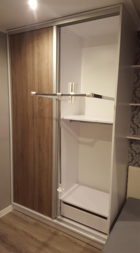 Szafa przesuwna + pantograf