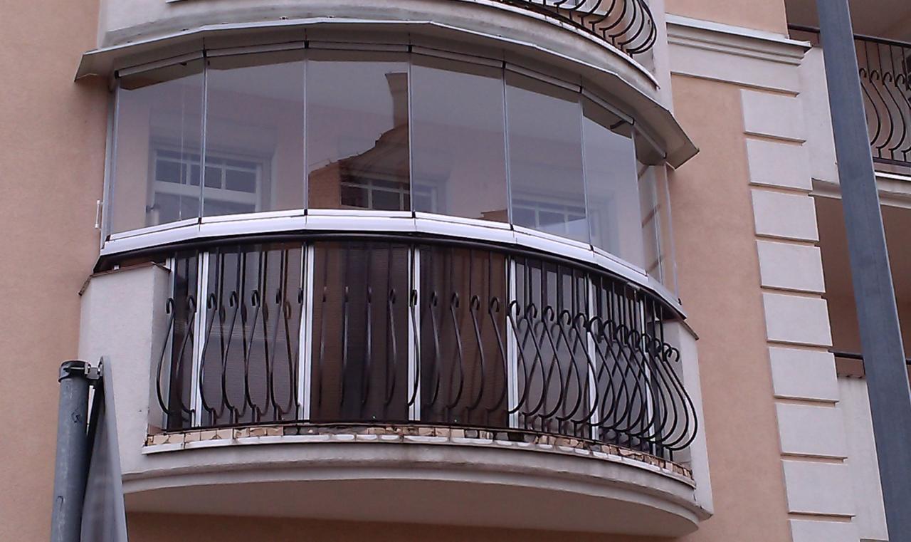 Zabudowa balkonu- system bezramowy