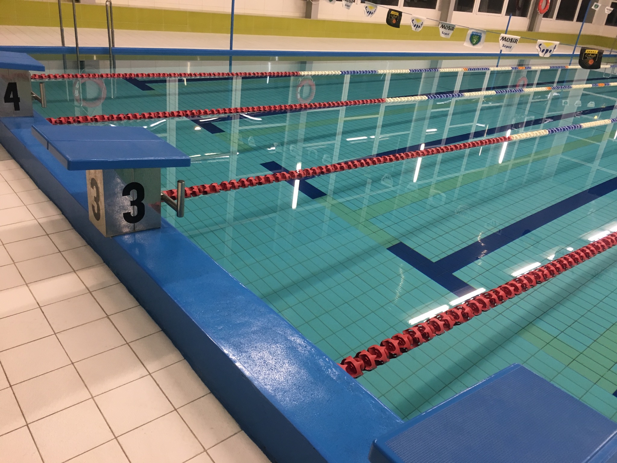 Słupki basenowe + plaża basenowa