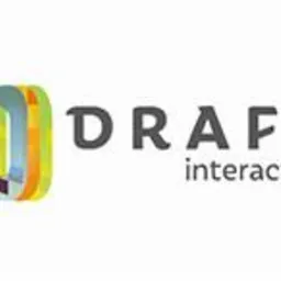 Logo Draft Interactive: litera D z gradientem kolorów i pikselami, obok napis 'DRAFT interactive' na białym tle. Minimalistyczny design, nowoczesny styl.