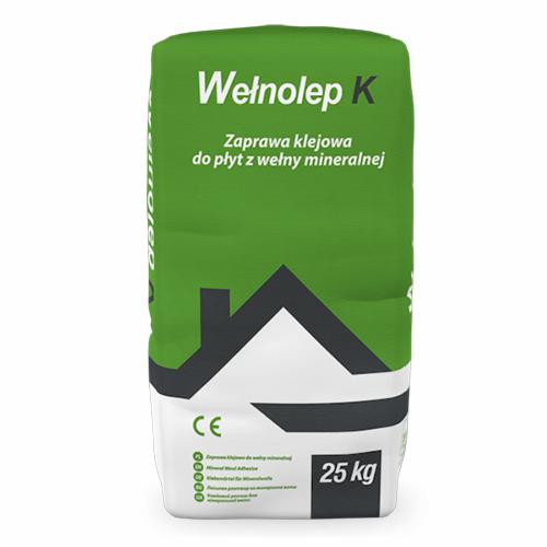 Worek zaprawy klejowej do płyt z wełny mineralnej Wełnolep K, 25 kg, na białym tle. Dostępne w Mińsku Mazowieckim.