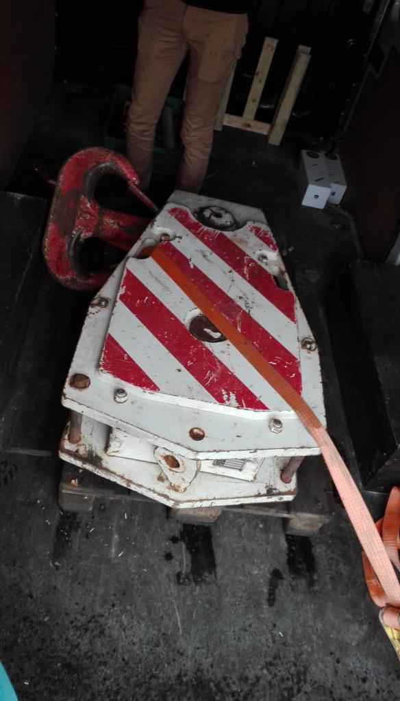 transport zawiesia dźwigu 1 tona