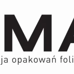 Logo firmy Sigma Pak z Krzepic, produkującej opakowania foliowe, w kolorach czarnym i fioletowym, na białym tle.