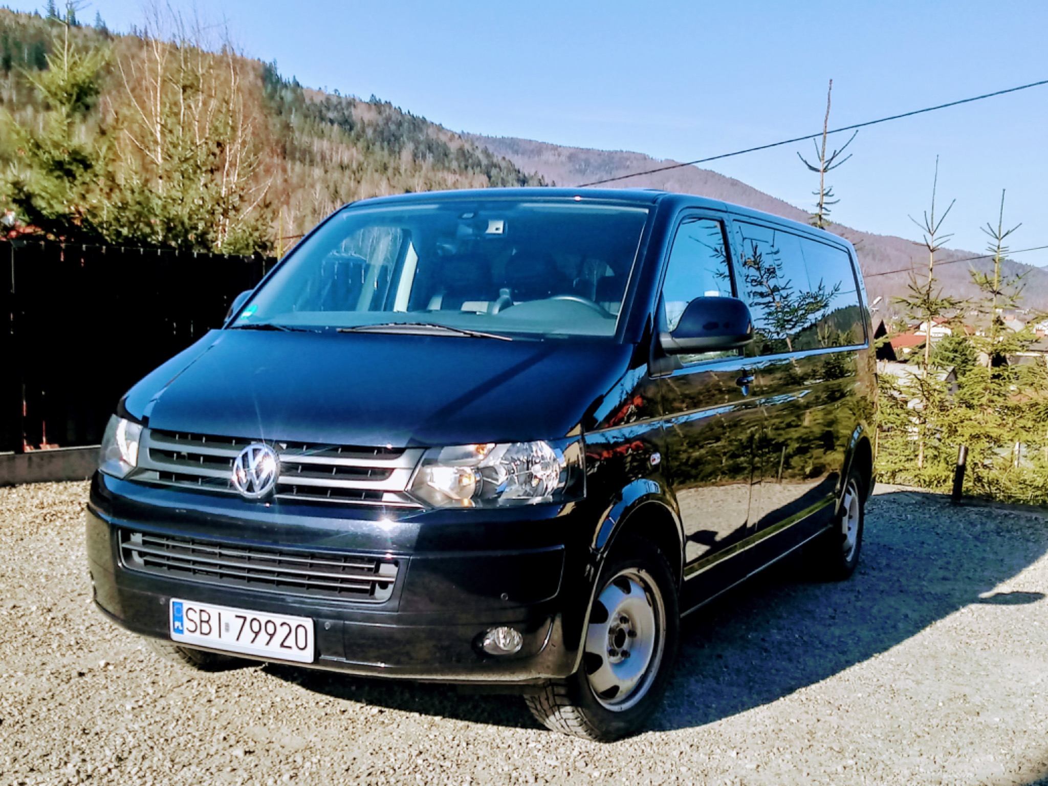 Bus z kierowca na wesele