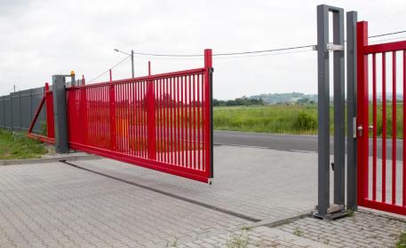 Rakstal - Bramy i ogrodzenia - Montaż Ogrodzeń Kłaj