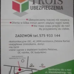 Ulotka reklamowa firmy ubezpieczeniowej Trois z logotypem, ofertą i danymi kontaktowymi, w tym mapką dojazdu.