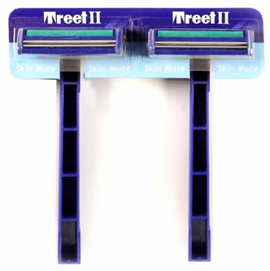 Dwie identyczne, niebieskie maszynki do golenia Treet II Skin Mate, zapakowane w oryginalne opakowanie z zielonym akcentem.