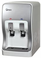 Srebrny dystrybutor wody Winix z dwoma przyciskami dozującymi, widoczny z przodu na białym tle, z delikatnym cieniowaniem po bokach.