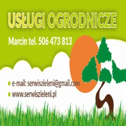 Wizytówka firmy ogrodniczej z napisem 'Usługi Ogrodnicze', numerem telefonu, adresem e-mail i stroną internetową na zielonym tle z rysunkiem trawy i drzewa na tle pomarańczowego koła...