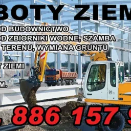 Żółta koparka Liebherr 314 nabiera ziemię, w tle konstrukcja stalowa budynku i wywrotka MAN, na pierwszym planie rury drenażowe i numer telefonu.