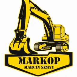 Żółto-czarny graficzny logotyp firmy MARKOP Marcin Szmyt przedstawiający schematyczną sylwetkę koparki.