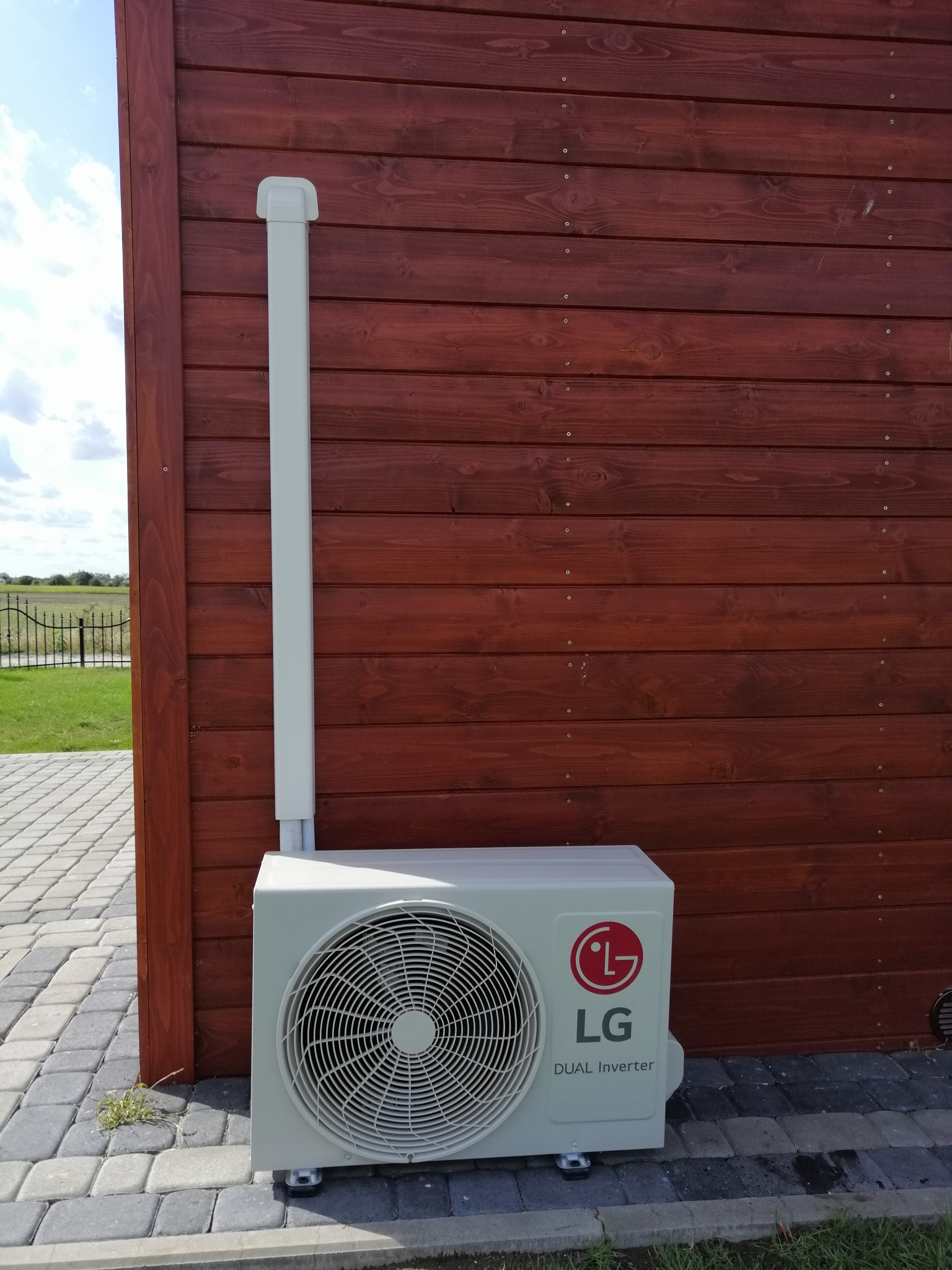 Domek letniskowy - jednostka zewnętrzna