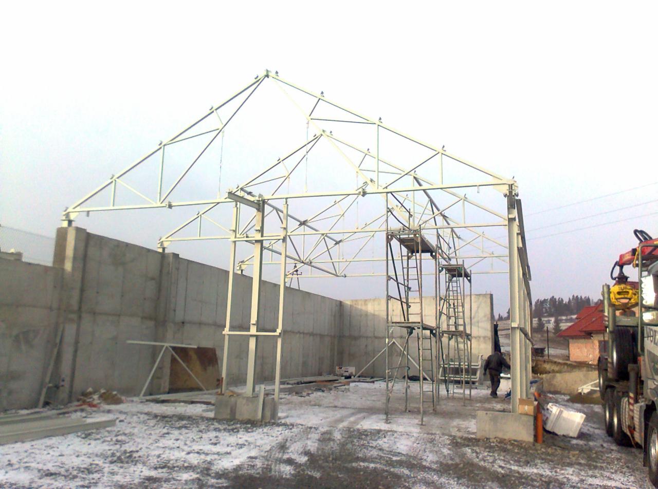 Montaż hal stalowych