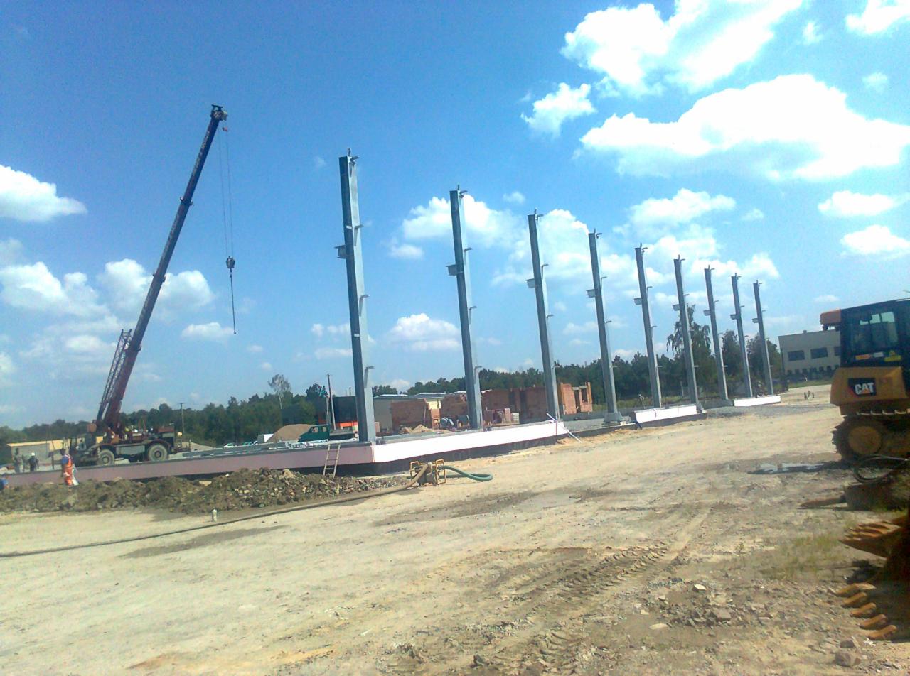 Montaż konstrukcji stalowych