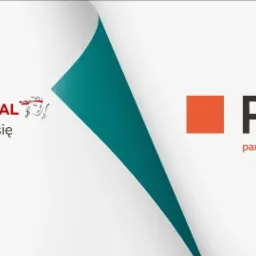 Porównanie logo Prudential i Pru, firmy działającej w Łodzi, z efektem odrywania kartki.