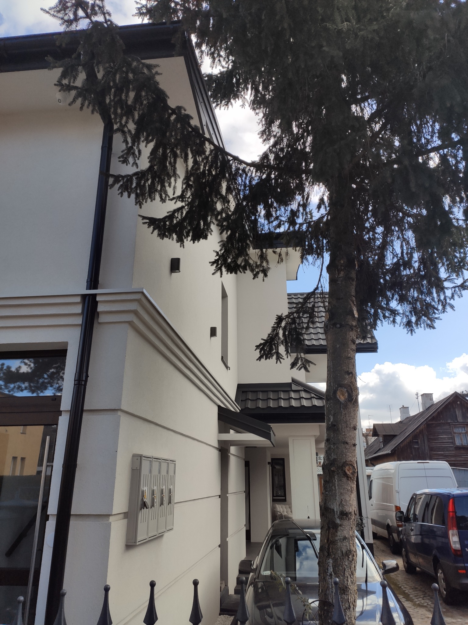 Dom w Legionowie, rozbudowa, nadbudowa i przebudowa