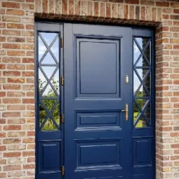 Drzwi zewnętrzbe Klasyczne z doświetlami bocznymi