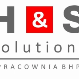 Logo firmy H&S Solutions z dopiskiem Pracownia BHP, szare litery i czerwony kwadrat z białą ampersandą na białym tle.