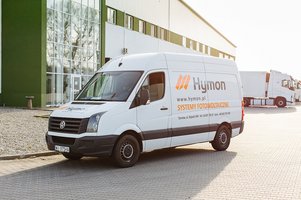 Samochód ekipy montażowej Hymon Energy