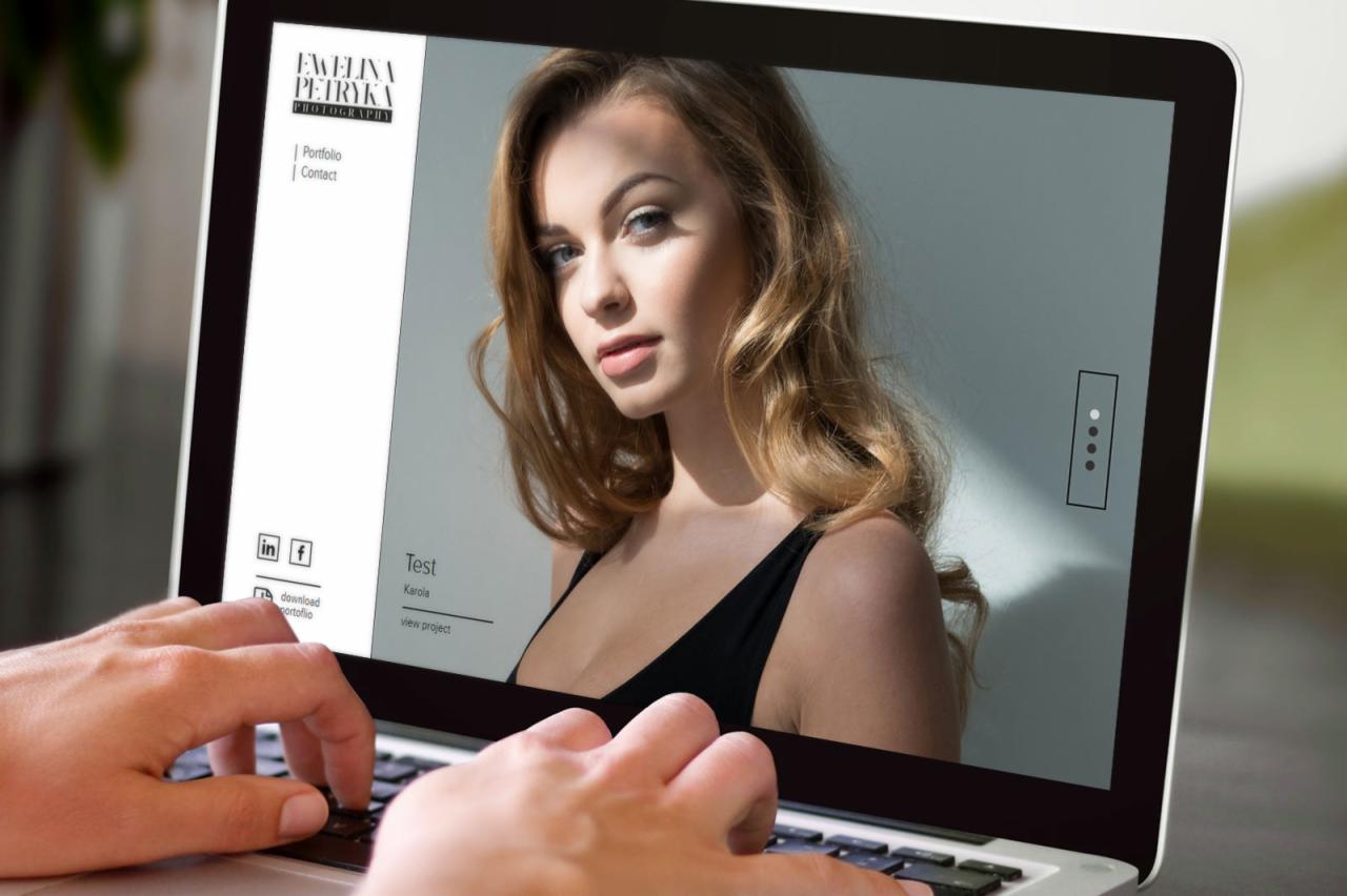 Osoba przegląda portfolio fotograficzne na laptopie, prezentujące portret kobiety z blond włosami oświetlonej naturalnym światłem.
