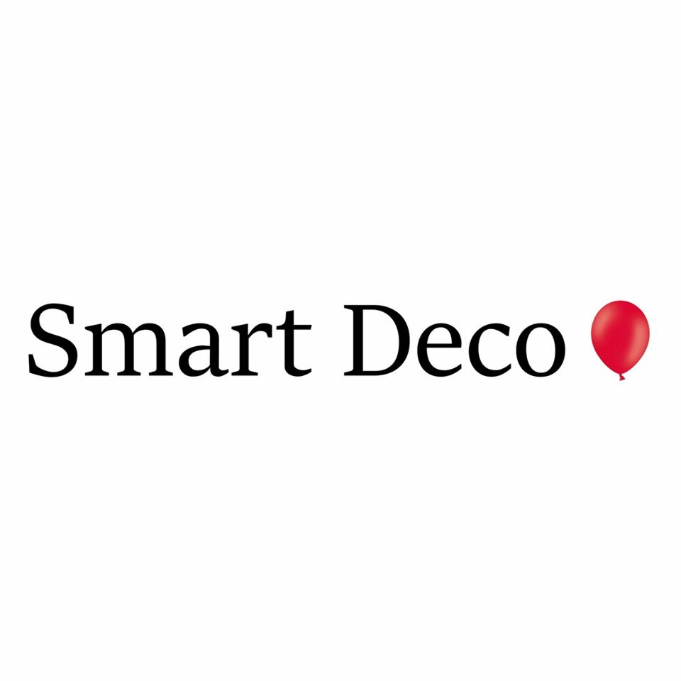 Logo firmy Smart Deco z czerwonym balonem po prawej stronie nazwy.