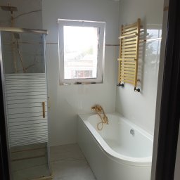 Michał Bieńko - Rewelacyjne Układanie Paneli Mrągowo