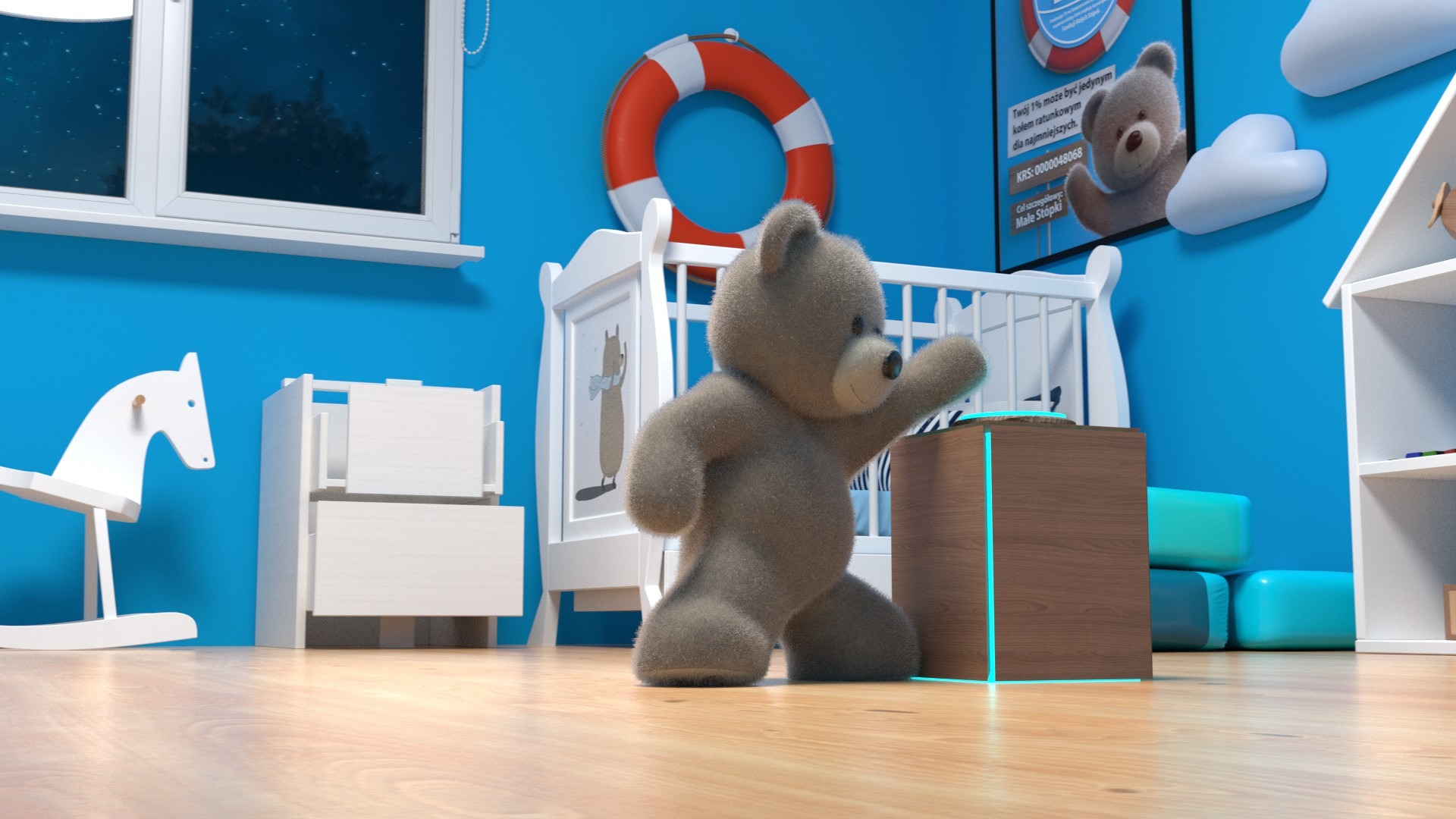 Animowany kadr przedstawia pluszowego misia w pokoju dziecięcym, który stoi na drewnianym klocku z niebieską obwódką, w tle widoczne łóżeczko dziecięce, zabawki i plakat z misiem zachęcający...