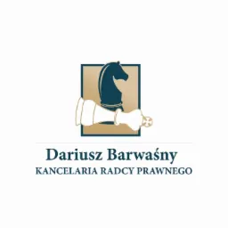 Logo Kancelarii Radcy Prawnego Dariusza Barwaśnego z motywem szachowym: biały król leżący pod ciemnym skoczkiem w złotym obramowaniu.
